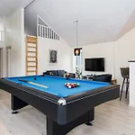 Vakantiehuis Luxury Retreat With Pool - By Traum *