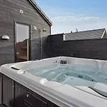 Luxury Retreat With Pool - By Traum Vakantiehuis *