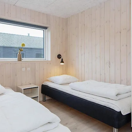 Luxury Retreat With Pool Vakantiehuis *