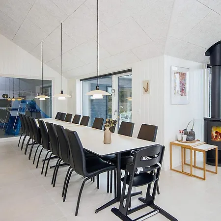 Luxury Retreat With Pool Kongsmark