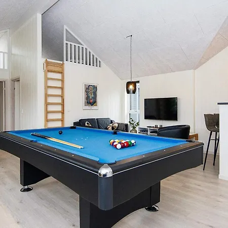 Vakantiehuis Luxury Retreat With Pool *